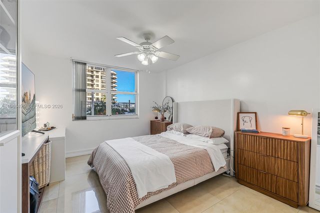 770 Claughton Island Dr 409, Miami, FL 33131