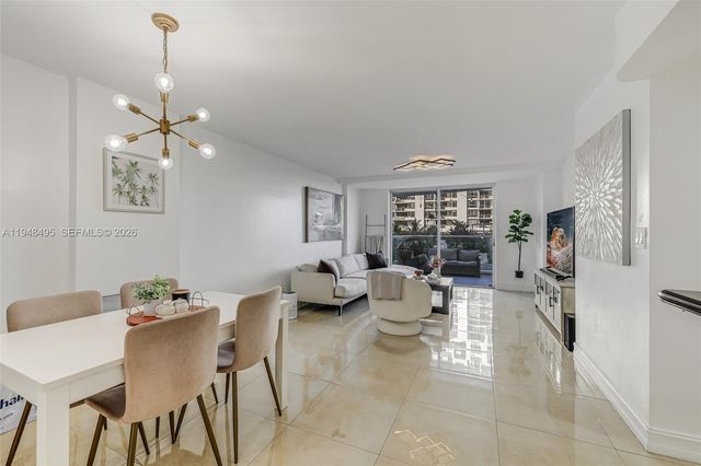 770 Claughton Island Dr 409, Miami, FL 33131