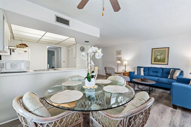 1605 S Us Hwy 1 D106, Jupiter, FL 33477