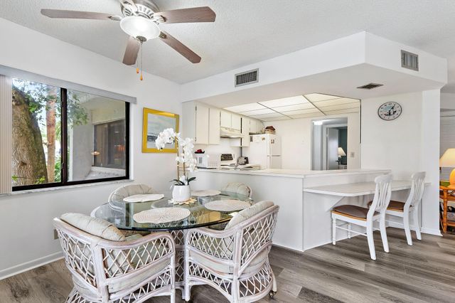 1605 S Us Hwy 1 D106, Jupiter, FL 33477