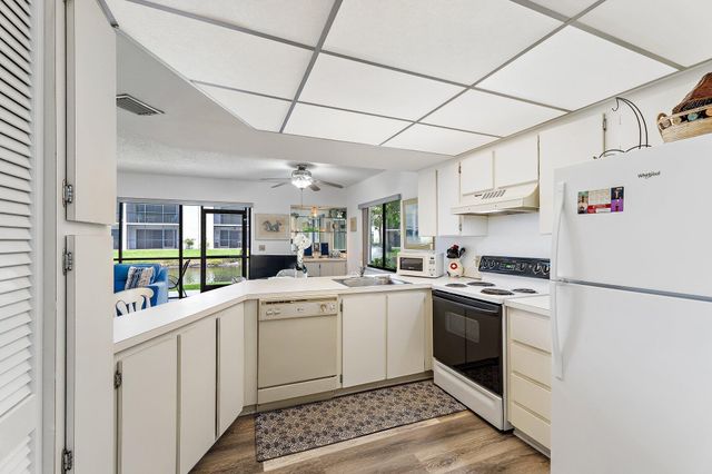 1605 S Us Hwy 1 D106, Jupiter, FL 33477