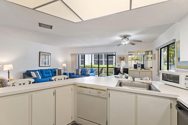 1605 S Us Hwy 1 D106, Jupiter, FL 33477