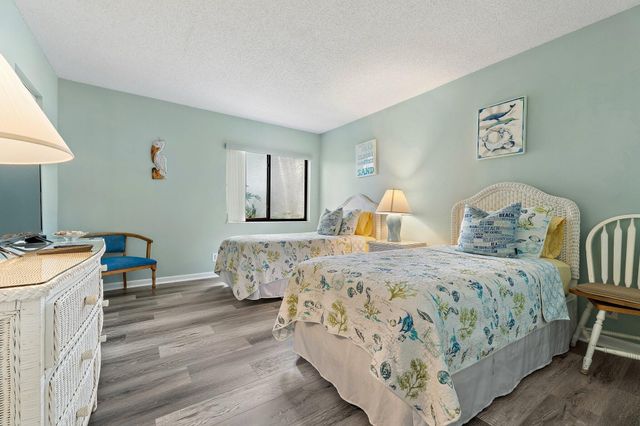 1605 S Us Hwy 1 D106, Jupiter, FL 33477