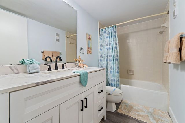 1605 S Us Hwy 1 D106, Jupiter, FL 33477
