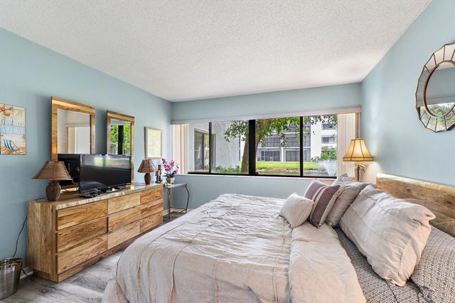 1605 S Us Hwy 1 D106, Jupiter, FL 33477