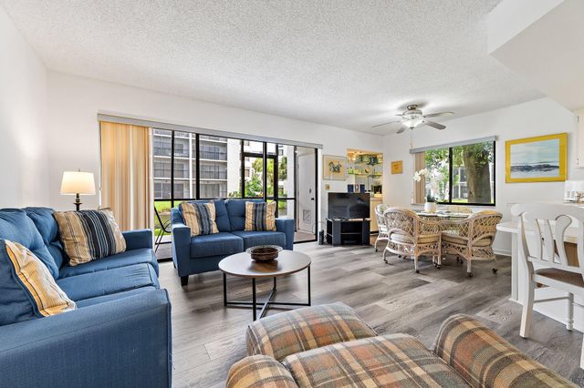 1605 S Us Hwy 1 D106, Jupiter, FL 33477