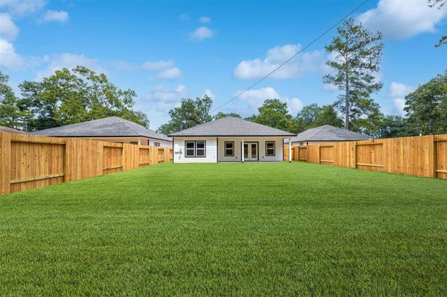 2029 County Road 3550, Cleveland, TX 77327