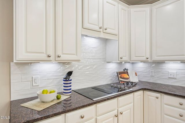 275 Hogans Valley Way, Cary, NC 27513