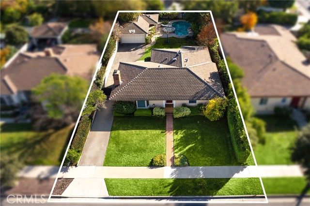 2270 Brentford Rd, San Marino, CA 91108