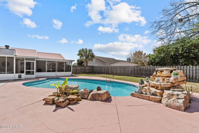 126 Derby Woods Drive, Lynn Haven, FL 32444