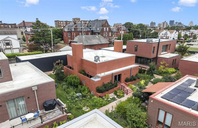 3830 Olive Street, St Louis, MO 63108