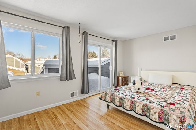 126 Hopmeadow Street APT 3H, Simsbury, CT 06089