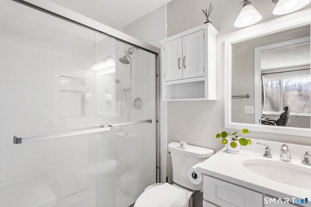 126 Hopmeadow Street APT 3H, Simsbury, CT 06089