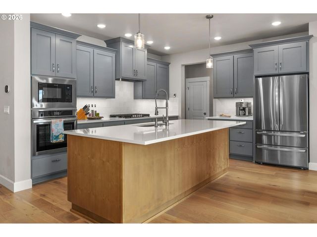 15152 Sw COOLWATER Ln, Portland, OR 97224