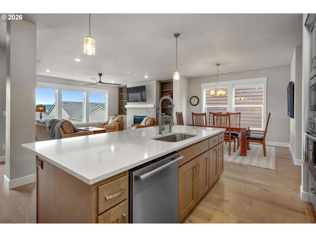 15152 Sw COOLWATER Ln, Portland, OR 97224
