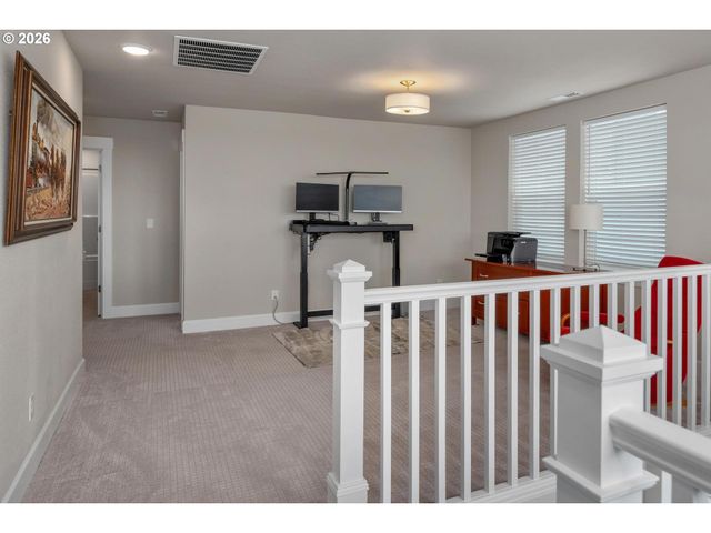 15152 Sw COOLWATER Ln, Portland, OR 97224