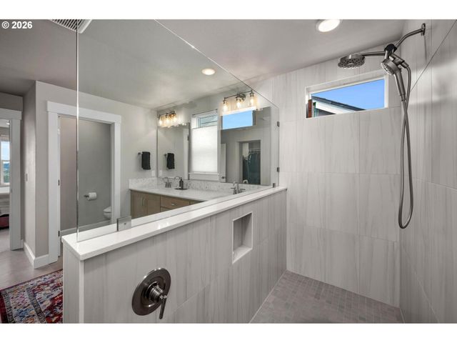 15152 Sw COOLWATER Ln, Portland, OR 97224