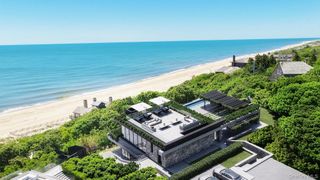 250 Old Montauk Highway, Montauk, NY 11954