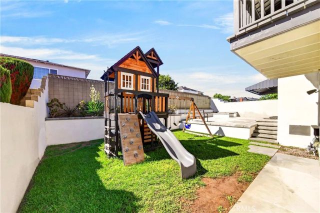 1026 Ashpark, Harbor City, CA 90710