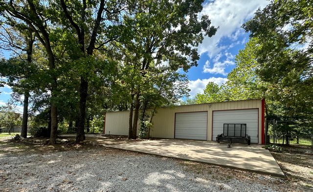 33239 Thompson Road, Afton, OK 74331