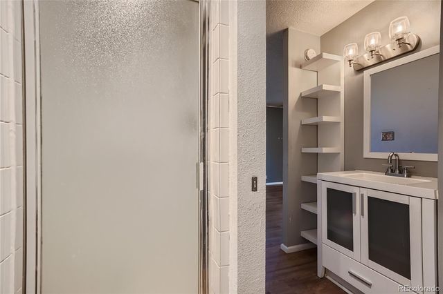 2500 S York Street 302, Denver, CO 80210