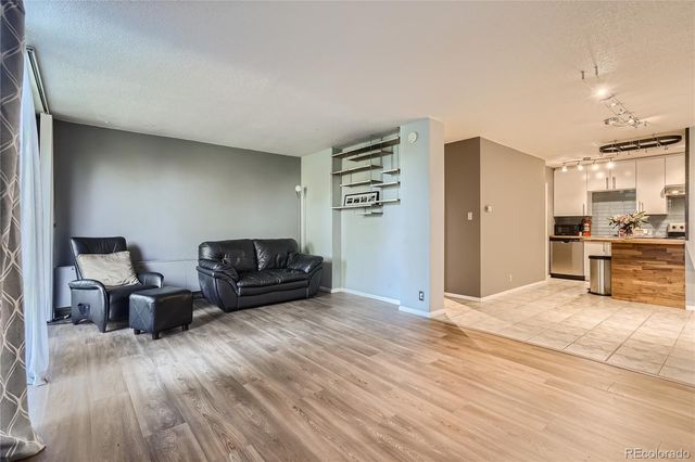2500 S York Street 302, Denver, CO 80210