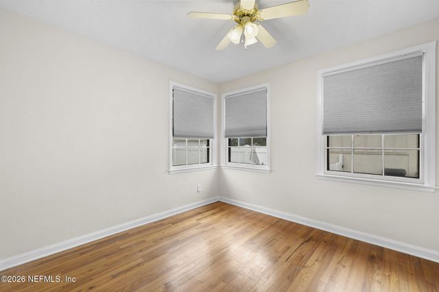 4515 PINEWOOD Avenue, Jacksonville, FL 32207