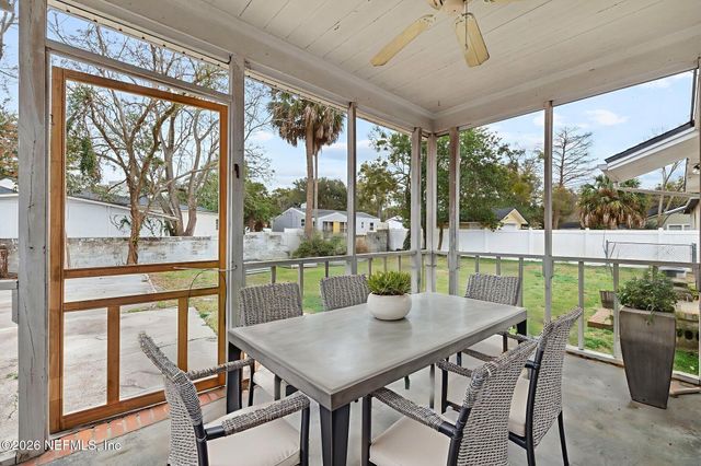 4515 PINEWOOD Avenue, Jacksonville, FL 32207