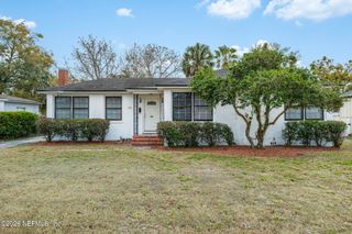 4515 PINEWOOD Avenue, Jacksonville, FL 32207