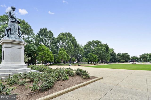 1411 D STREET, Washington, DC 20002