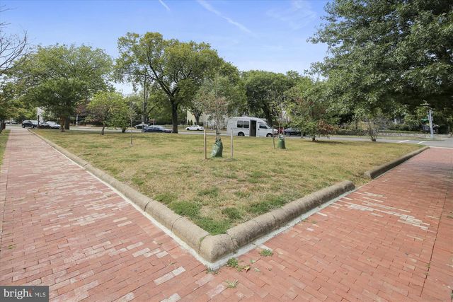 1411 D STREET, Washington, DC 20002