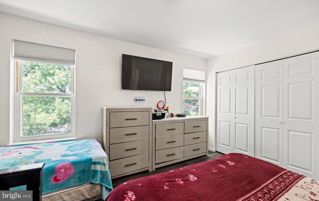 Image 19 of property listing at 3006 SHEPPERTON TER #3006, Silver Spring, MD 20904