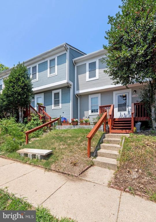 Image 2 of property listing at 3006 SHEPPERTON TER #3006, Silver Spring, MD 20904