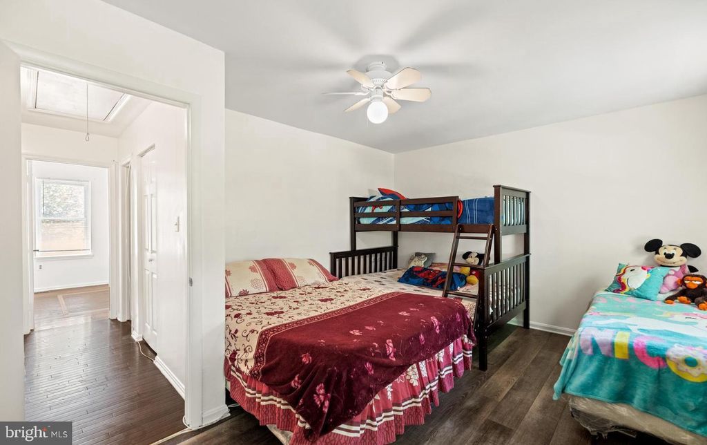 Image 21 of property listing at 3006 SHEPPERTON TER #3006, Silver Spring, MD 20904