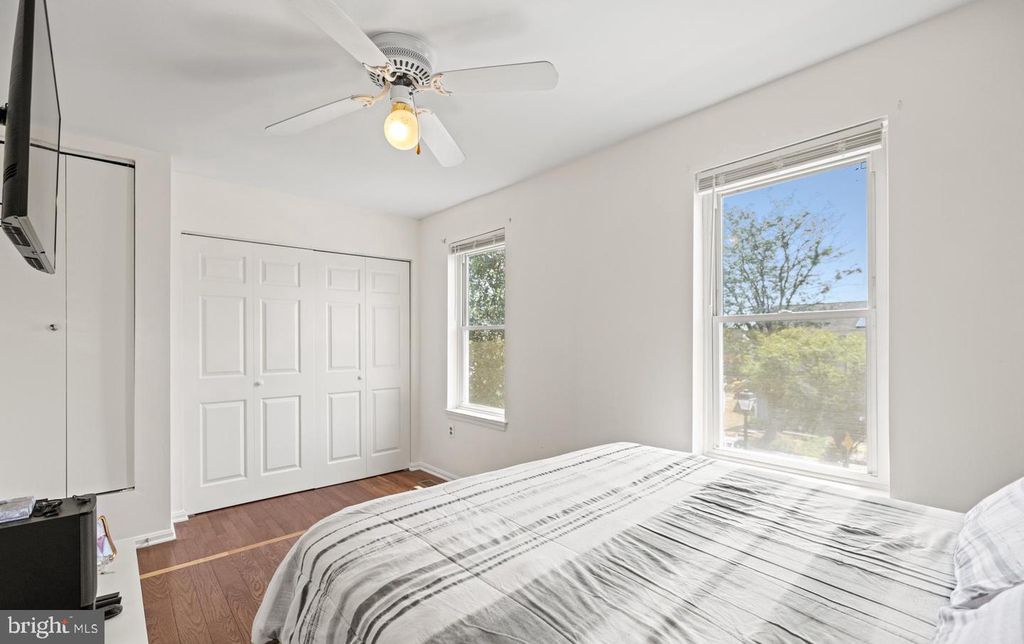 Image 29 of property listing at 3006 SHEPPERTON TER #3006, Silver Spring, MD 20904