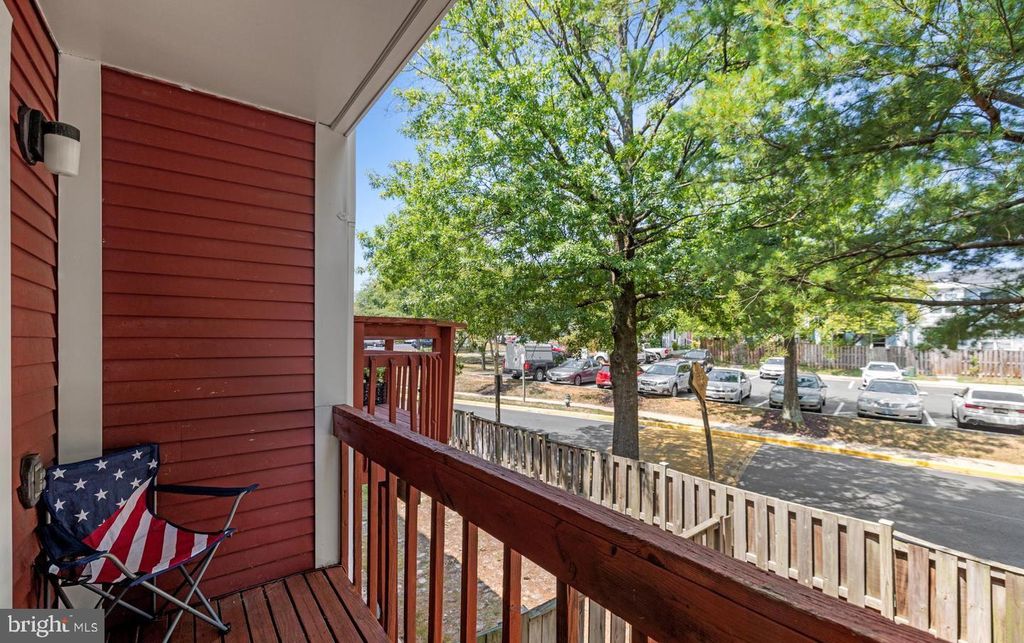 Image 32 of property listing at 3006 SHEPPERTON TER #3006, Silver Spring, MD 20904