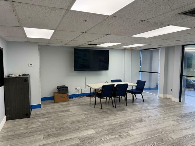 7108 NW 50TH Street, Miami, FL 33166