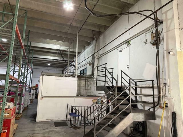 7108 NW 50TH Street, Miami, FL 33166