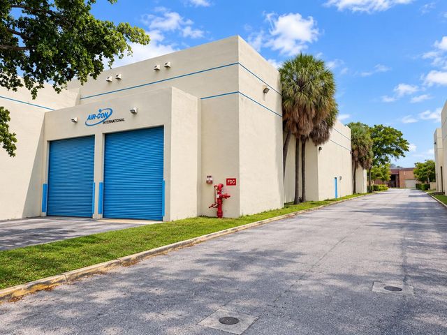 7108 NW 50TH Street, Miami, FL 33166