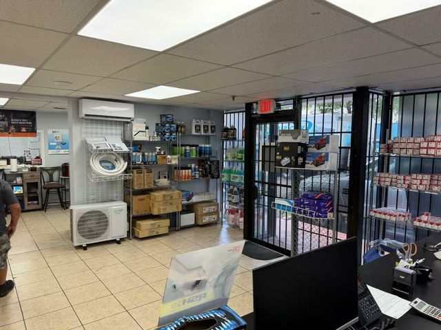 7108 NW 50TH Street, Miami, FL 33166