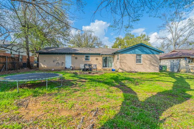 504 Lynda Lane, Arlington, TX 76010