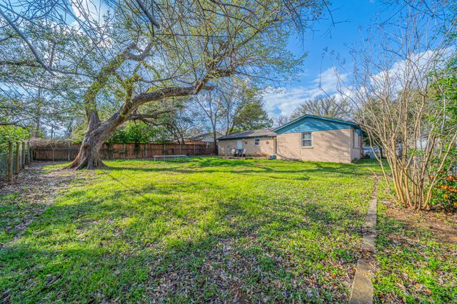 504 Lynda Lane, Arlington, TX 76010
