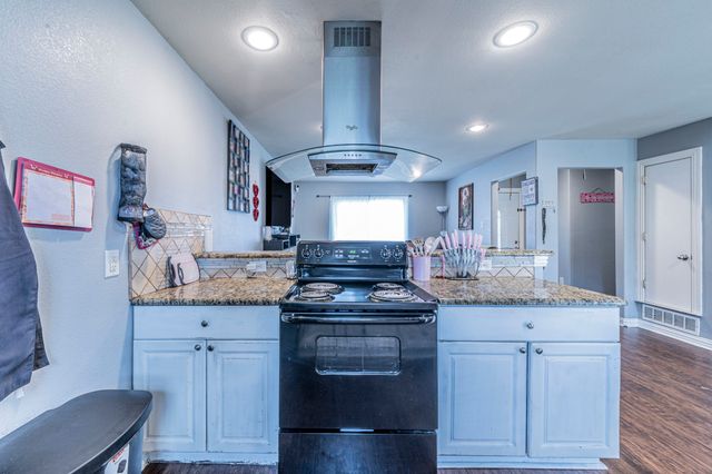 504 Lynda Lane, Arlington, TX 76010