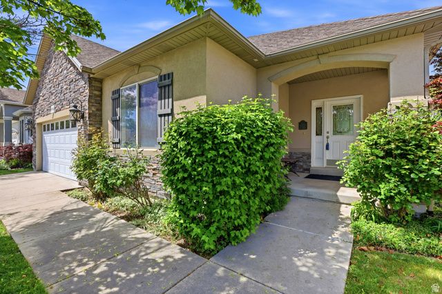 9884 S CASCADE PARK DR, Sandy, UT 84070