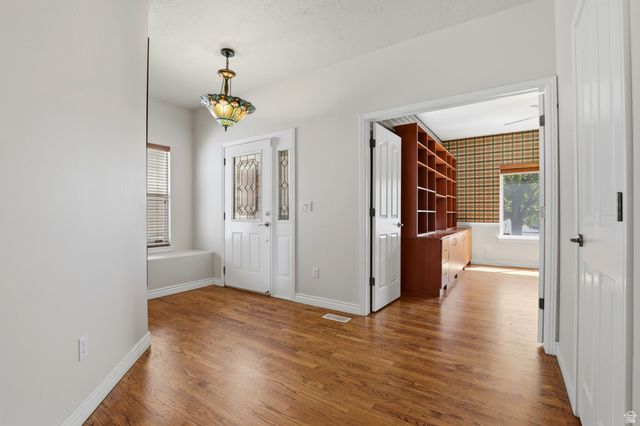 9884 S CASCADE PARK DR, Sandy, UT 84070