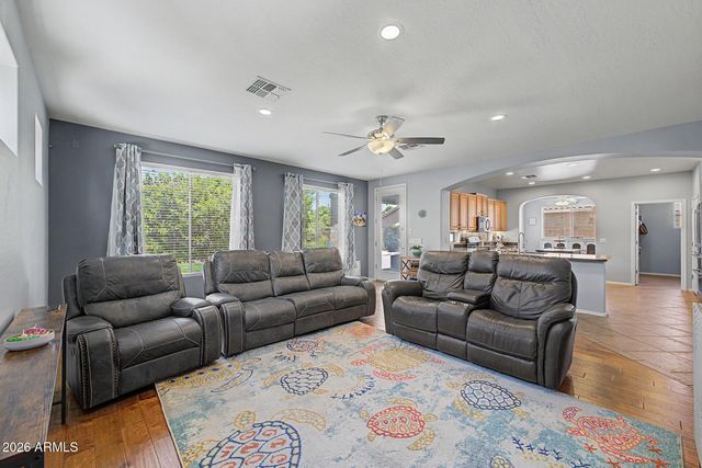 4062 S WAYNE Place, Chandler, AZ 85249