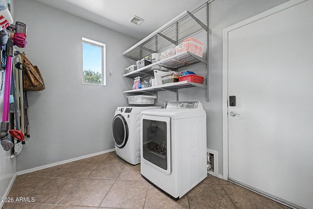 4062 S WAYNE Place, Chandler, AZ 85249