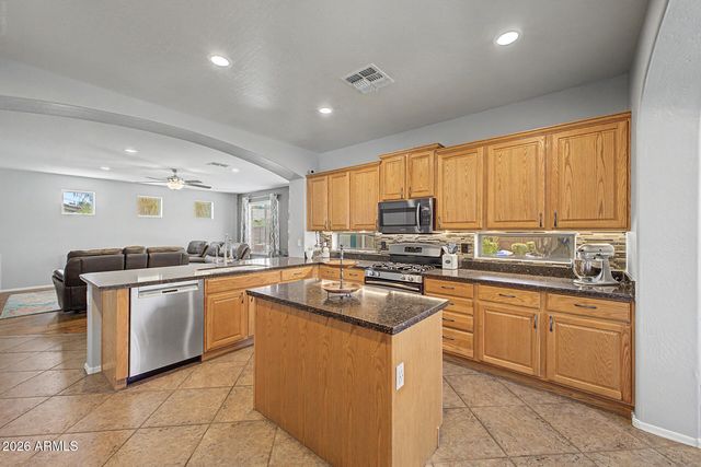 4062 S WAYNE Place, Chandler, AZ 85249