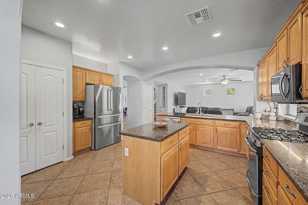 4062 S WAYNE Place, Chandler, AZ 85249 — photo 5