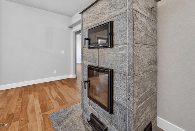3957 NW 39th Drive, Redmond, OR 97756
